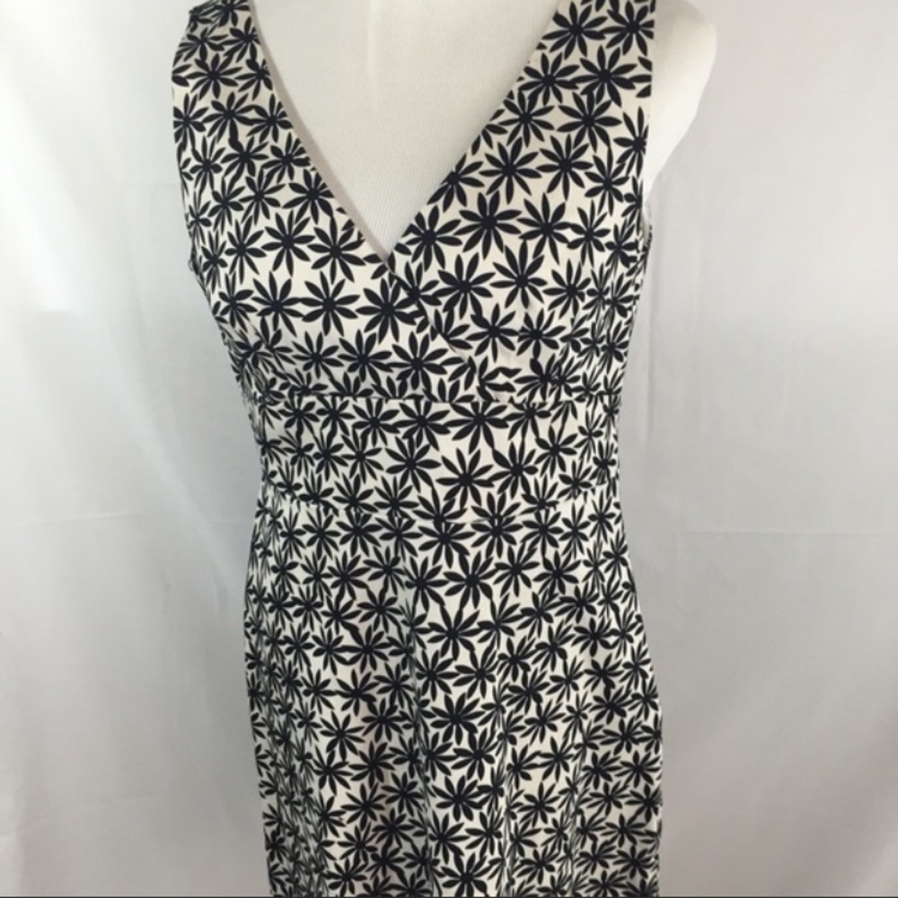 NWT Black and white flower print Spense dress